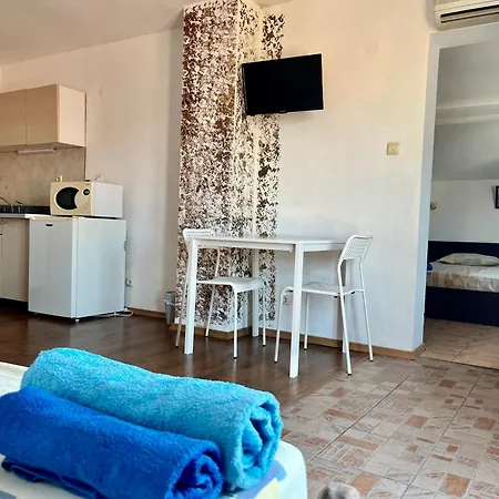 Paunovi 普里莫尔斯科